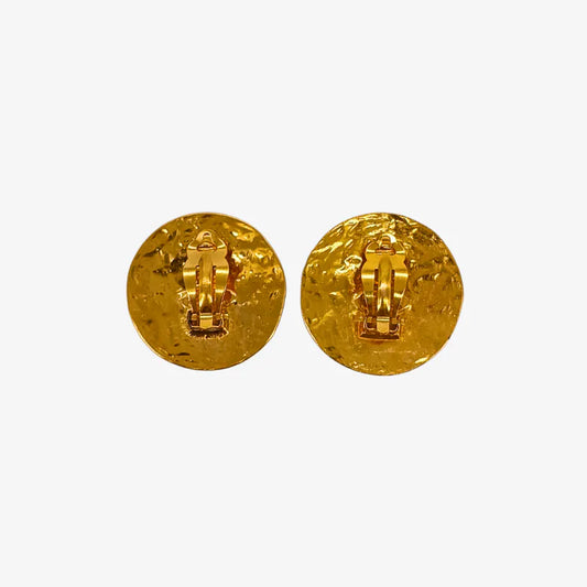 rb258-chanel-vintage-round-gold-plated-clip-on-earrings