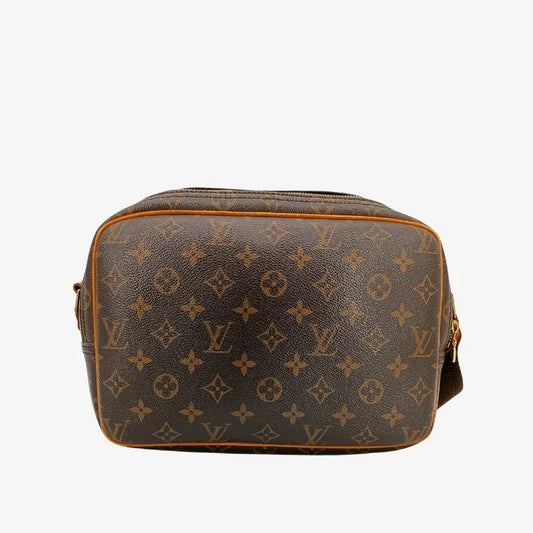 js706-louis-vuitton-reporter