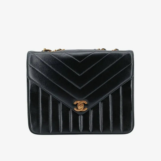 jt283-chanel-vintage-black-lambskin-chevron-envelope-flap-bag