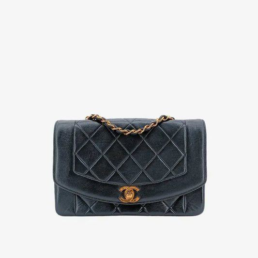 rb626-chanel-vintage-black-lambskin-22cm-diana-flap-bag