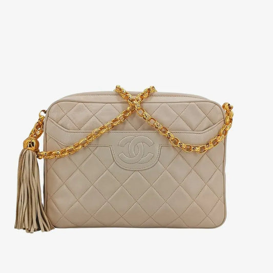 jt701-chanel-vintage-beige-lambskin-gold-chain-camera-bag