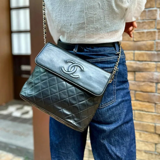 jah124-chanel-vintage-black-lambskin-quilted-flap-bag