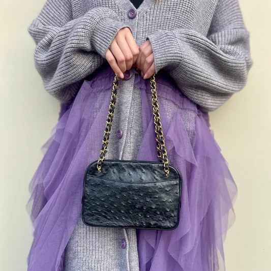 ra634-chanel-vintage-black-ostrichskin-camera-bag