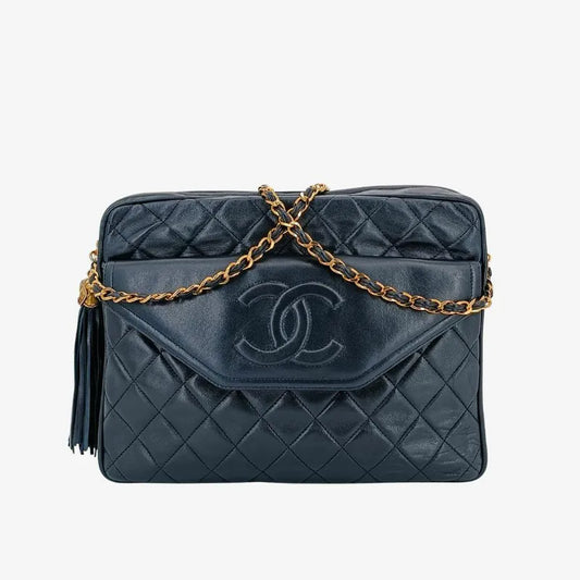 jw070-chanel-vintage-navy-lambskin-tassel-camera-bag