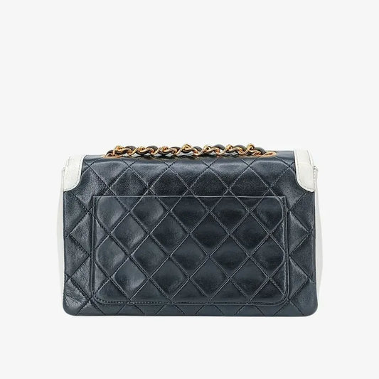 jt383-chanel-vintage-bicolor-black-white-lambskin-quilted-flap-bag