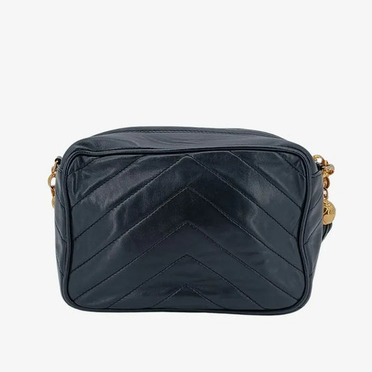 ju694-chanel-vintage-navy-lambskin-gold-chain-chevron-camera-bag