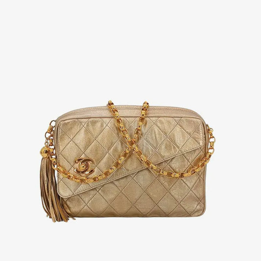 c462-chanel-vintage-gold-lambskin-gold-chain-camera-bag