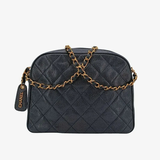 ju213-chanel-vintage-black-caviar-leather-quilted-camera-bag