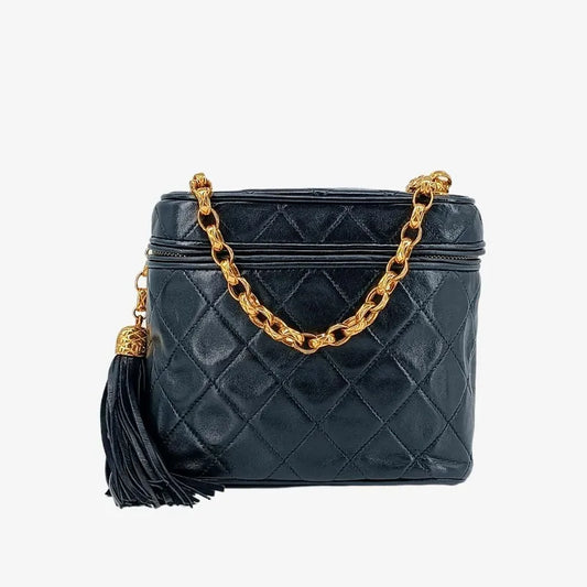 jt446-chanel-vintage-black-lambskin-tassels-gold-chain-camera-bag