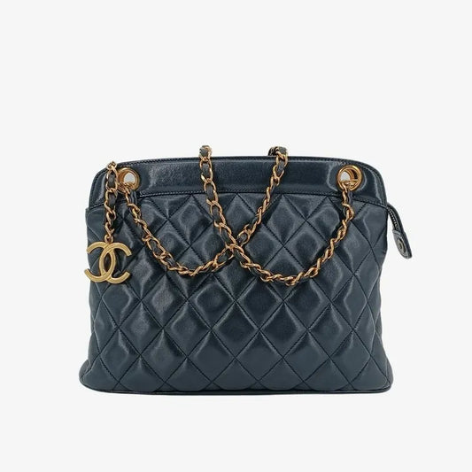 jt512-chanel-vintage-black-lambskin-quilted-shoulder-bag