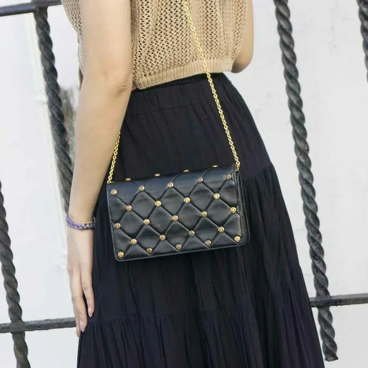 jr218-chanel-vintage-black-lambskin-flap-clutch-with-chain