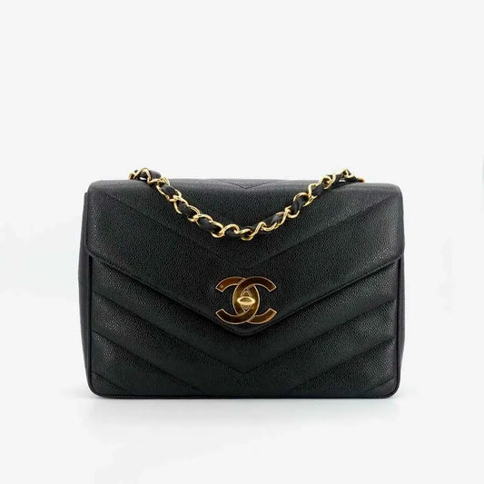 jr585-chanel-vintage-black-caviar-leather-jumbo-flap-bag