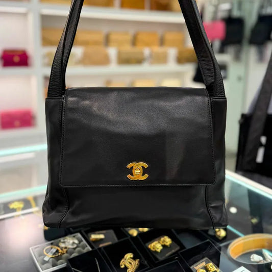 jw556-chanel-vintage-black-calfskin-tote-bag