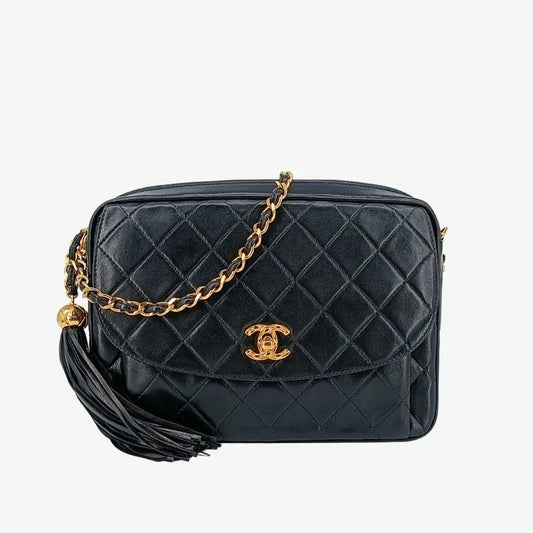 c354-chanel-vintage-black-lambskin-tassel-camera-bag