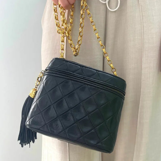 jt264-chanel-vintage-black-lambskin-tassels-gold-chain-camera-bag