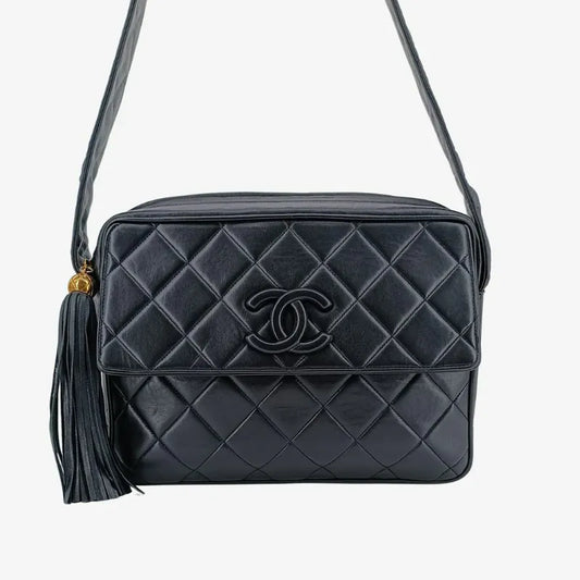 jah200-chanel-vintage-black-lambskin-tessel-camera-bag