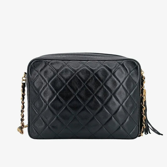 js916-chanel-vintage-black-lambskin-tassel-camera-bag
