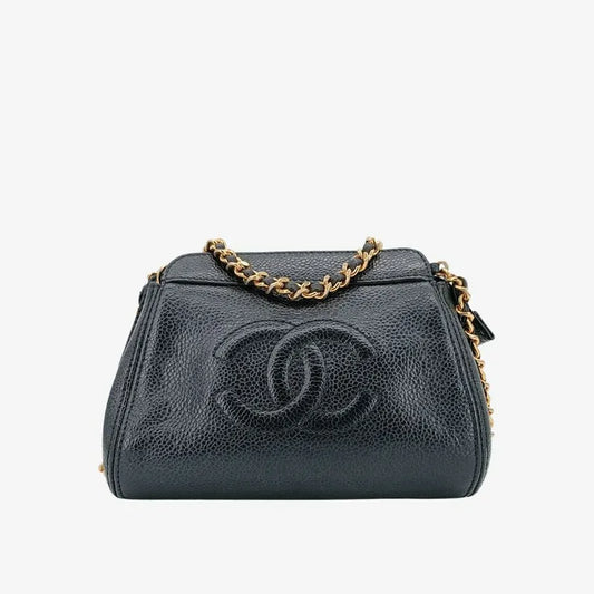 js949-chanel-vintage-black-caviar-leather-camera-bag