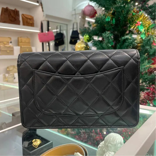 c523-chanel-black-lambskin-wallet-on-chain-