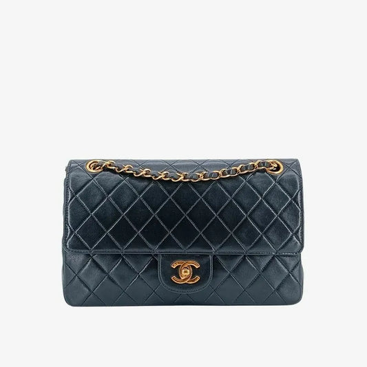 jt579-chanel-vintage-black-lambskin-quilted-flap-bag