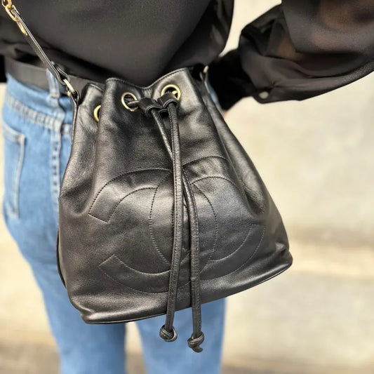 jw376-chanel-vintage-black-lambskin-bucket-bag