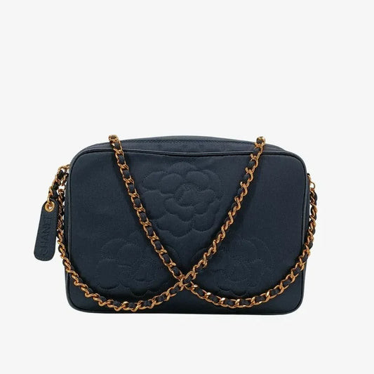 jt226-chanel-vintage-black-satin-camellia-camera-bag