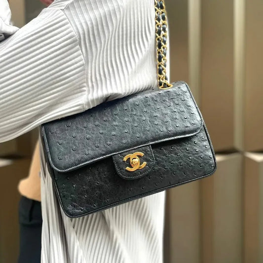 sh020-chanel-vintage-black-ostrichskin-23cm-classic-flap-bag