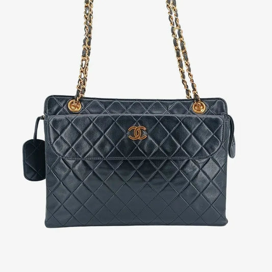 jt519-chanel-vintage-black-lambskin-quilted-tote-bag