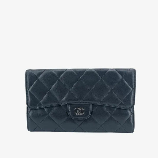 rb420-chanel-black-lambskin-classic-long-flap-wallet