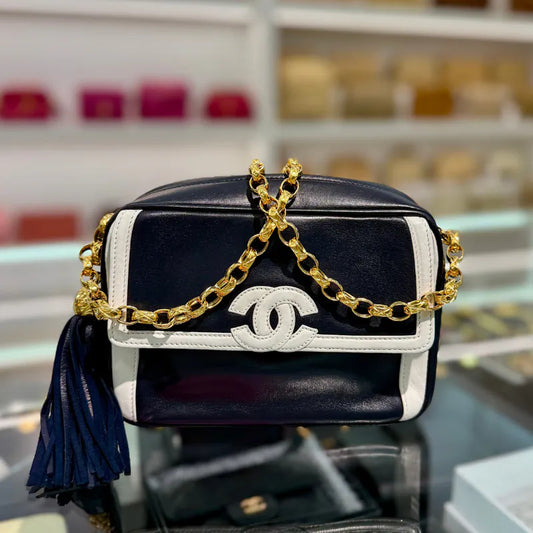 rb795-chanel-vintage-white-navy-lambskin-gold-chain-camera-bag