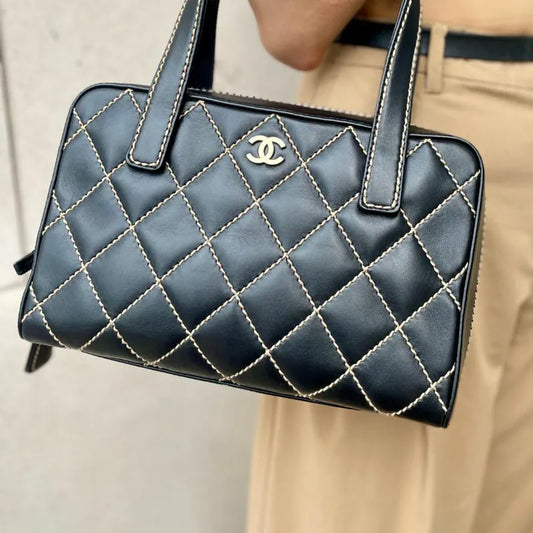ra718-chanel-vintage-black-calfskin-wild-stitch-handbag
