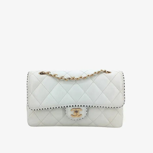 ra166-chanel-vintage-white-lambskin-25cm-flap-bag