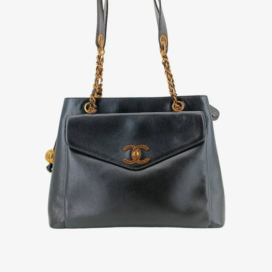 rb240-chanel-vintage-black-lambskin-golden-ball-tote-bag