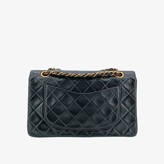 jt008-chanel-vintage-black-lambskin-23cm-classic-flap-bag