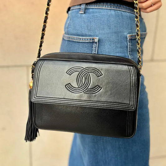 jah193-chanel-vintage-black-lambskin-tassel-camera-bag