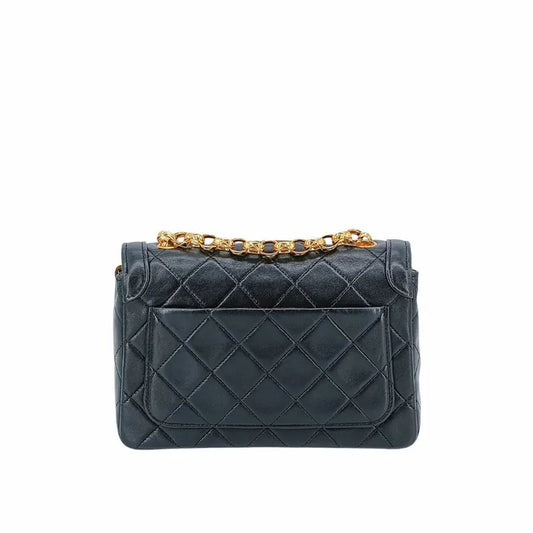jt214-chanel-vintage-black-lambskin-gold-chain-flap-bag