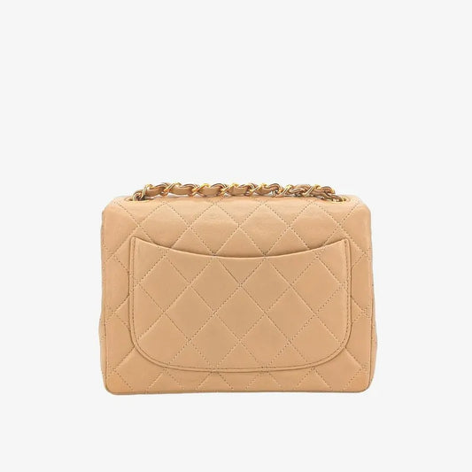 ra369-chanel-vintage-beige-lambskin-17cm-mini-square-flap-bag