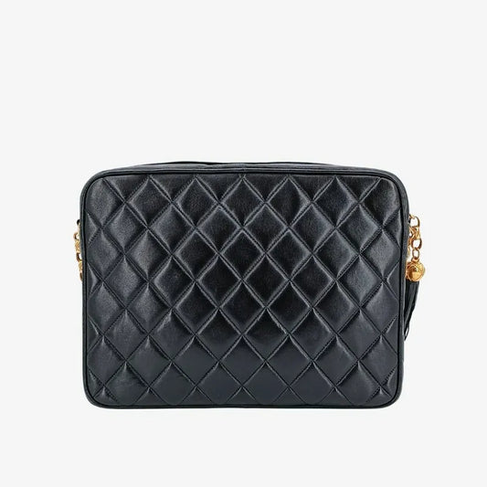ra455-chanel-vintage-black-lambskin-gold-chain-camera-bag