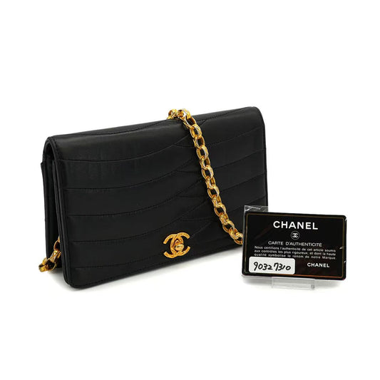 JAH244 CHANEL Vintage Black Lambskin Flap Bag
