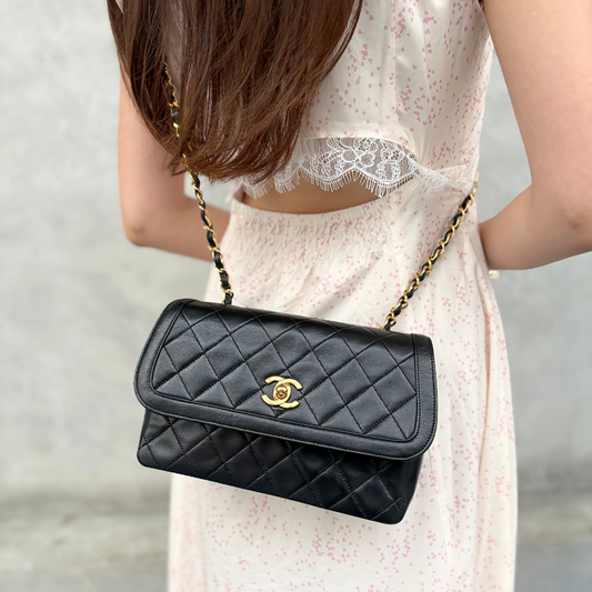 JZ772 - CHANEL Vintage Black Lambskin Quilted Flap Bag