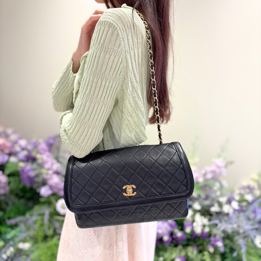 JZ936 - CHANEL Vintage Black Lambskin Quilted Flap Bag