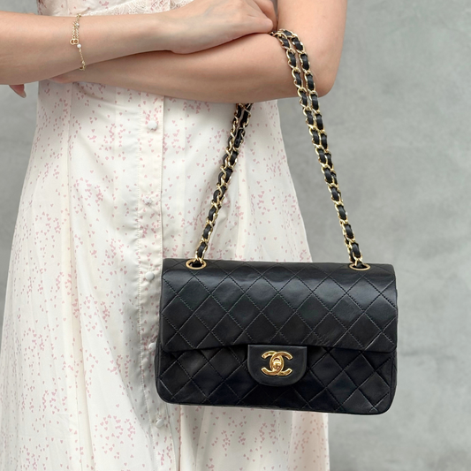 RG181 - CHANEL Vintage Black Lambskin 23cm Classic Flap Bag