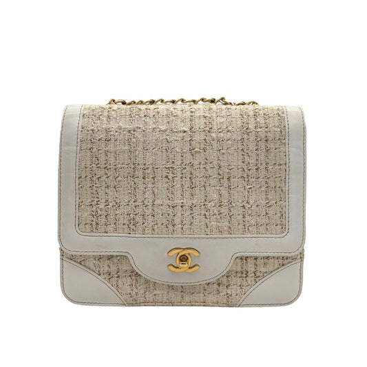 CS068 - CHANEL Vintage White/Beige Tweed Square Flap Bag