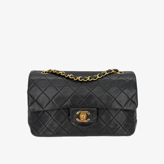 RG608 - CHANEL Vintage Black Lambskin 23cm Classic Flap Bag