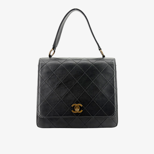 RG362- CHANEL Vintage Black Calfskin Quilted Handbag