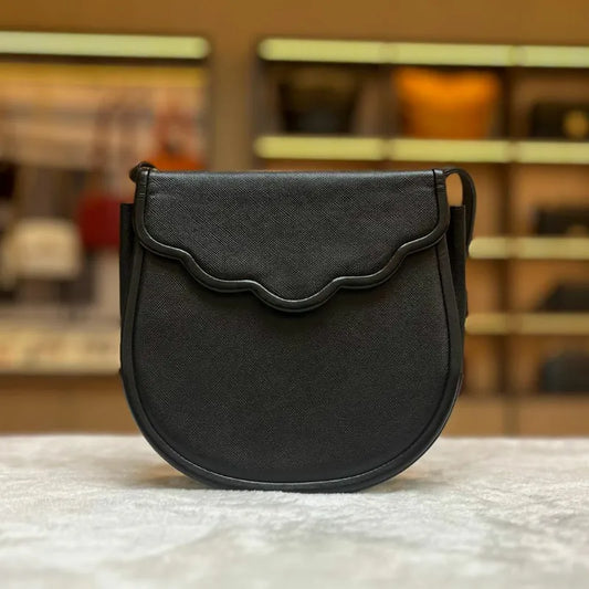 rc732-yves-saint-laurent-vintage-leahter-black-shoulder-bag