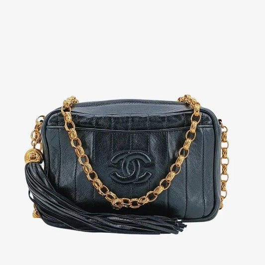 ra642-chanel-vintage-black-lambskin-tassels-gold-chain-camera-bag