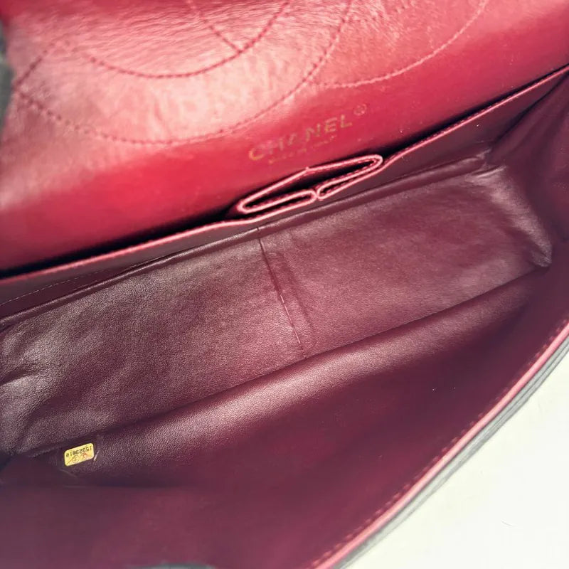 ju941-chanel-black-calfskin-255-jumbo-flap-bag