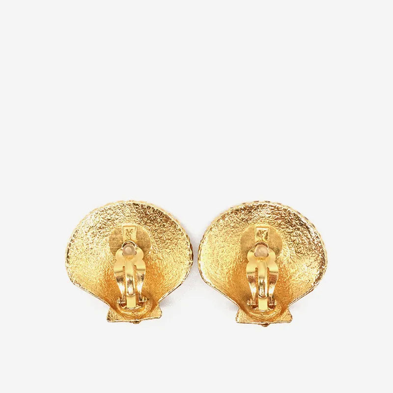 jm634-ysl-vintage-gold-plated-shell-clip-on-earrings