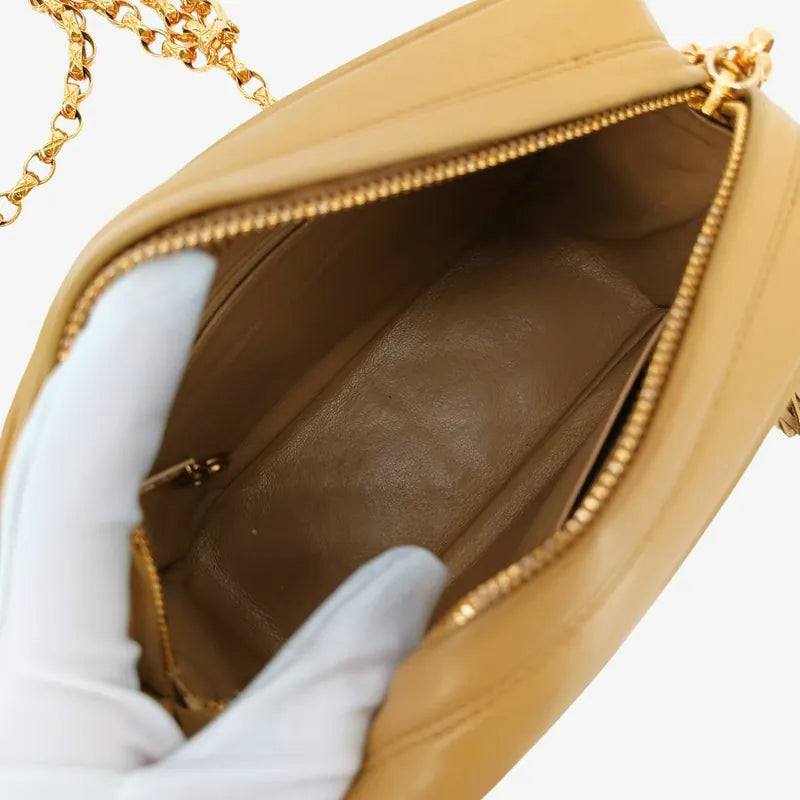 c480-chanel-vintage-beige-lambskin-gold-chain-camera-bag